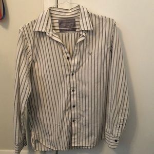 American Eagle Long Sleeve Button-Up